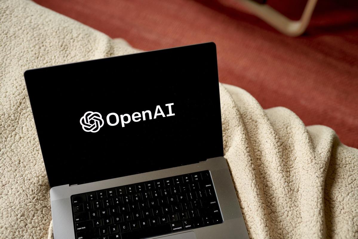 OpenAI staff threaten to move to Microsoft if they don’t leave the board
