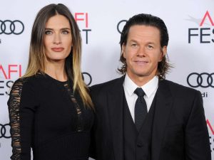Mark Wahlberg's wife shares her husband's thirst trap: 'You're welcome'