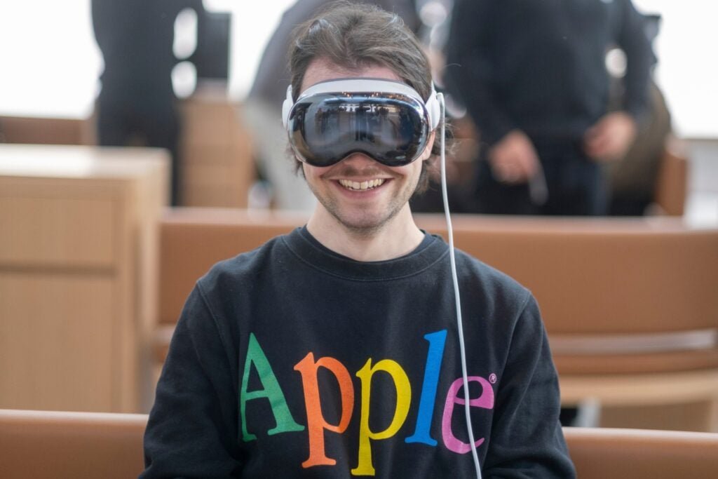 Apple Vision Pro's in-flight experience is so 'wild' that even Microsoft executives are surprised