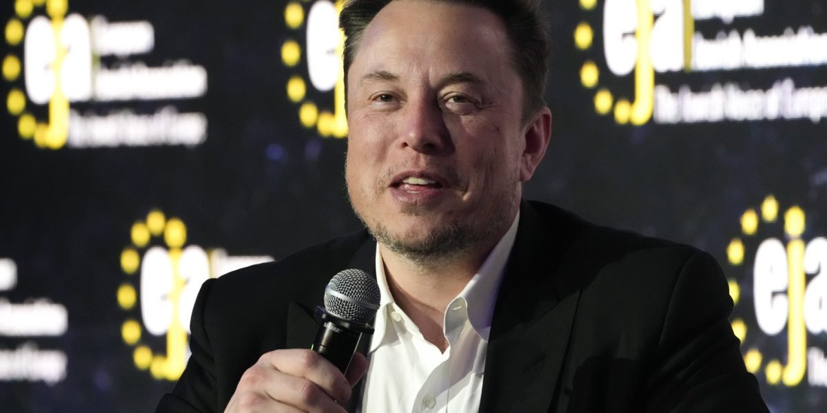 Elon Musk's 'baseless and disturbing' claims against SEC rejected by judge, who gives him a week to agree to Twitter testimony